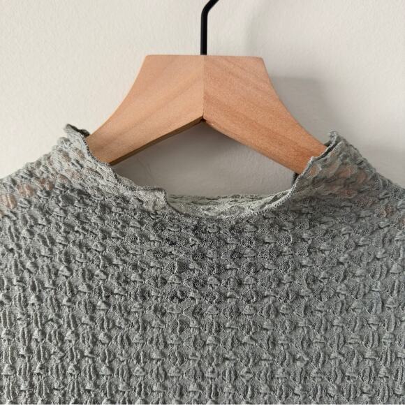 Revolve House of Harlow 1960 Sheer Sleeveless Mock Neck Textured Tank Top NWOT M - Picture 4 of 9